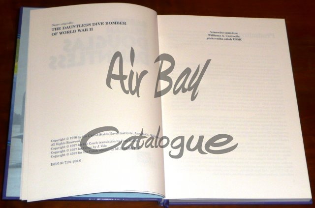 Douglas Dauntless/Books/CZ - Click Image to Close