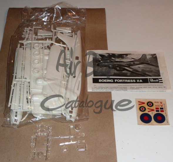 Boeing Fortress IIA/Kits/Revell - Click Image to Close