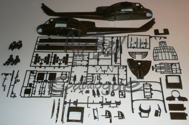 Huey Chopper/Kits/Monogram/1 - Click Image to Close